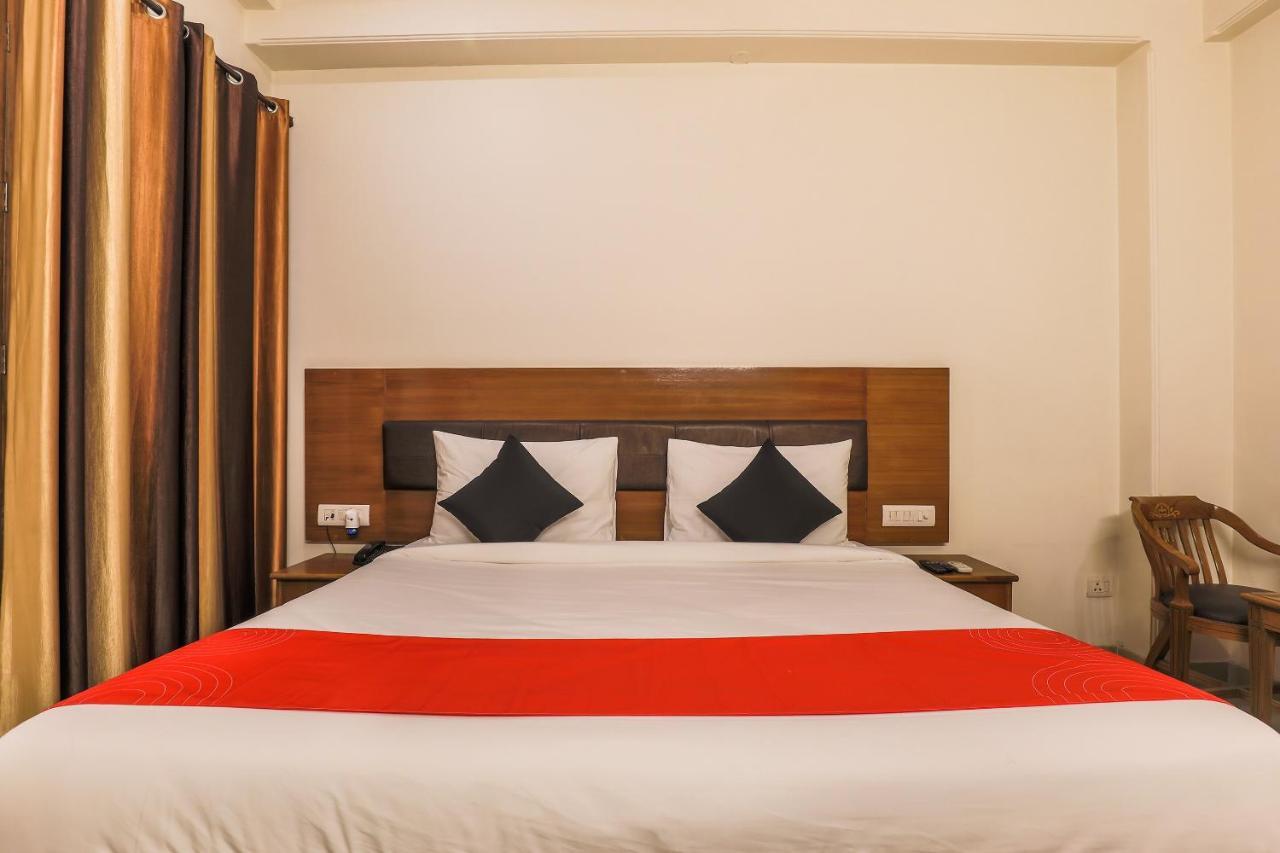 Collection O 426 Red Carpet Hotels Noida Dış mekan fotoğraf